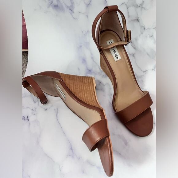 5/$30 Steve Madden Wedge Sandal Heel Brown 10 - Picture 2 of 6
